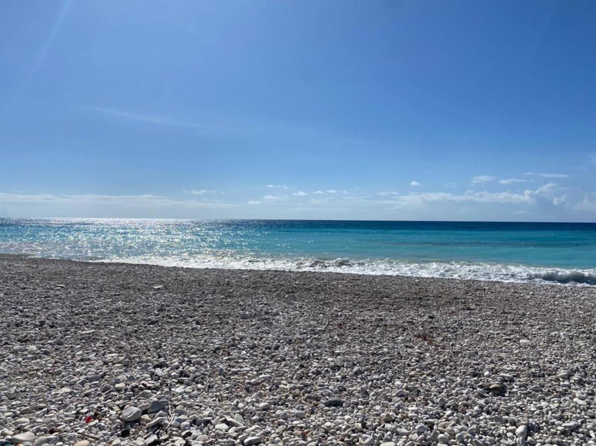 Beachfront Apartment, Quiet 4 Beds, 1 Bath, Ac, Wi-Fi, Hot Water, In Paraiso Near Los Patos Екстер'єр фото