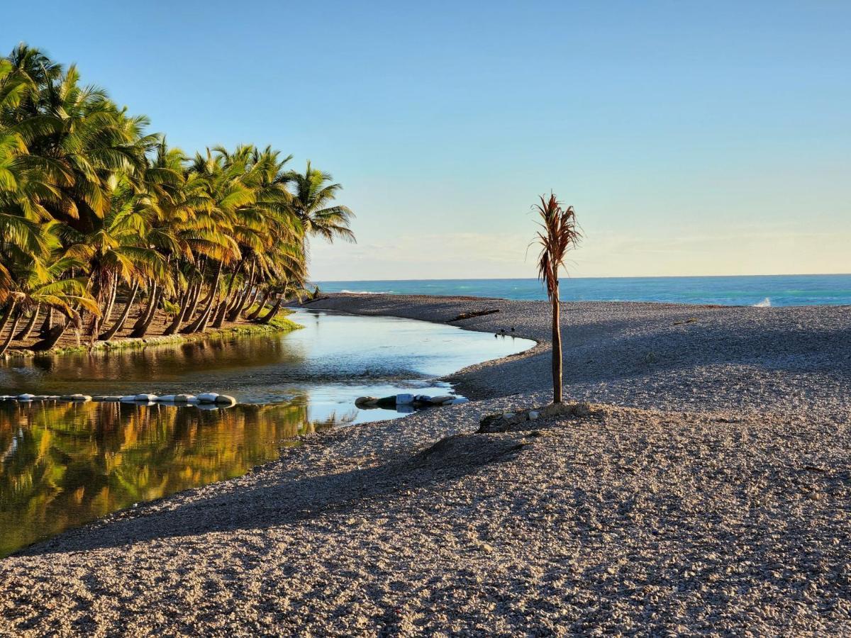 Beachfront Apartment, Quiet 4 Beds, 1 Bath, Ac, Wi-Fi, Hot Water, In Paraiso Near Los Patos Екстер'єр фото