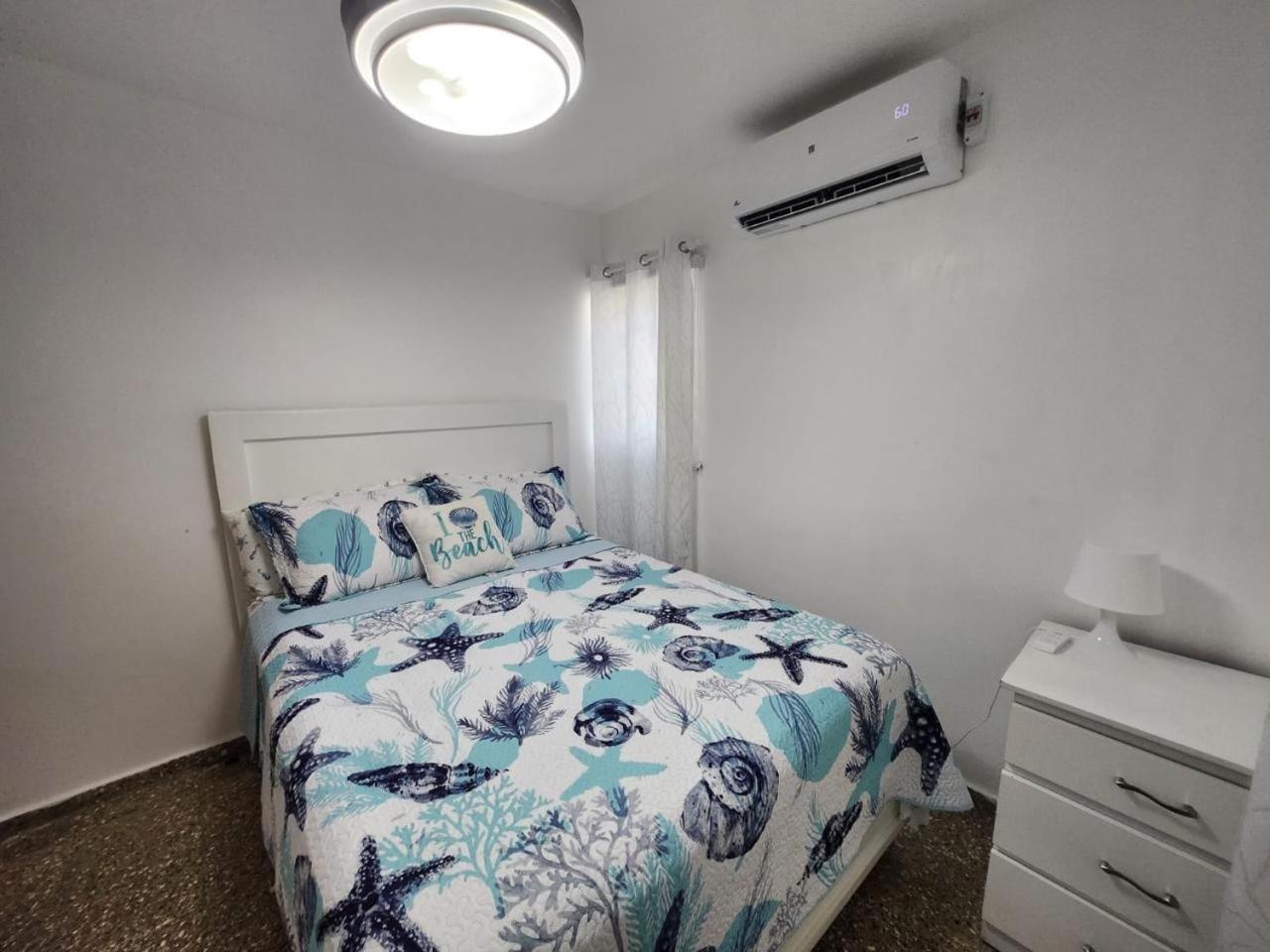 Beachfront Apartment, Quiet 4 Beds, 1 Bath, Ac, Wi-Fi, Hot Water, In Paraiso Near Los Patos Екстер'єр фото